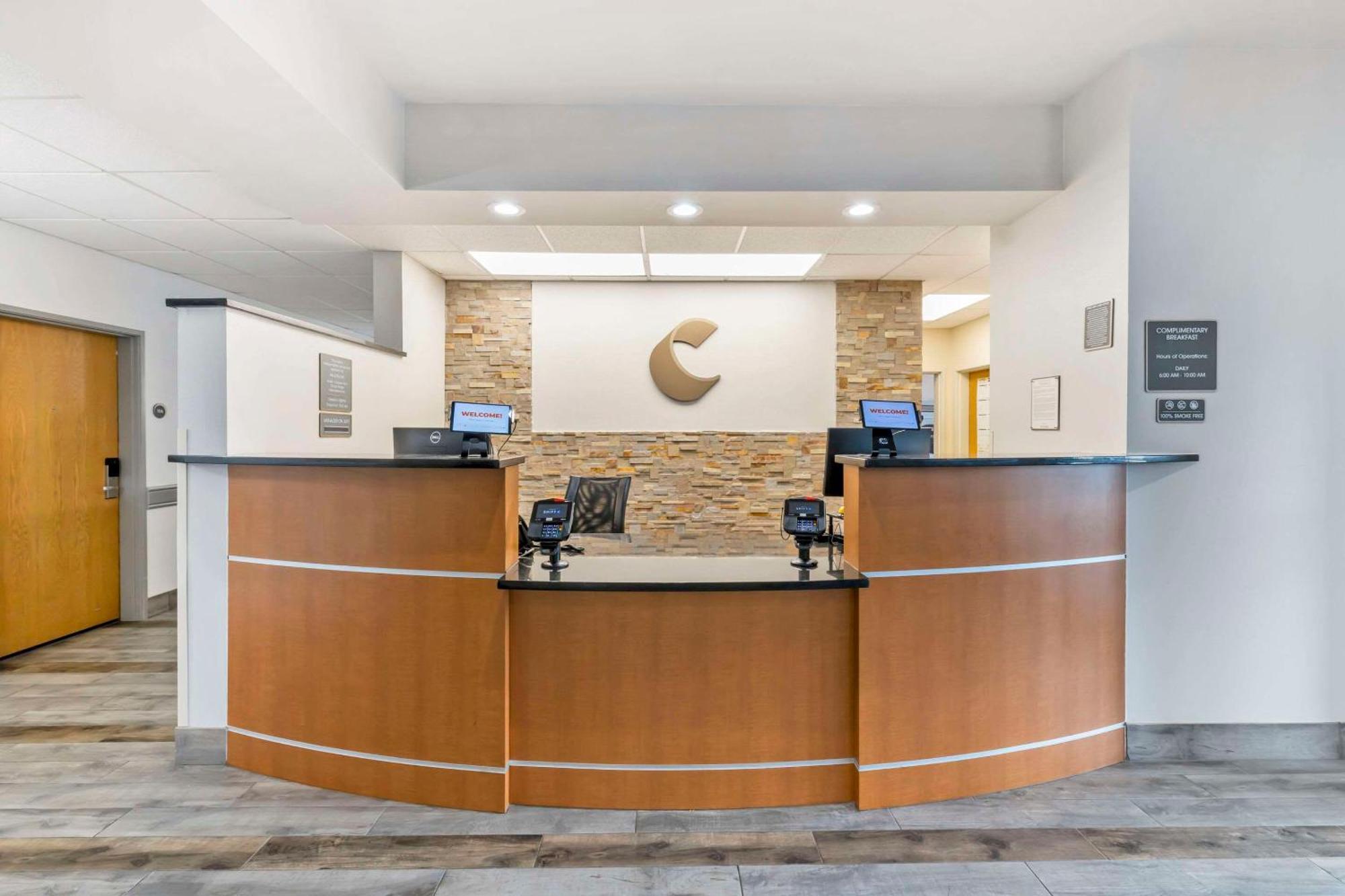 Comfort Inn & Suites New Lisbon Exterior foto