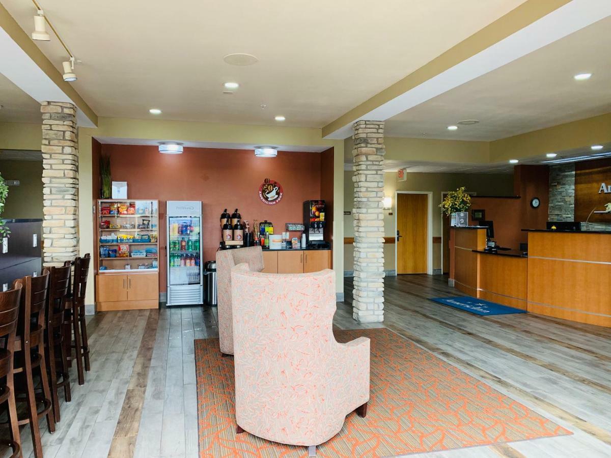 Comfort Inn & Suites New Lisbon Exterior foto