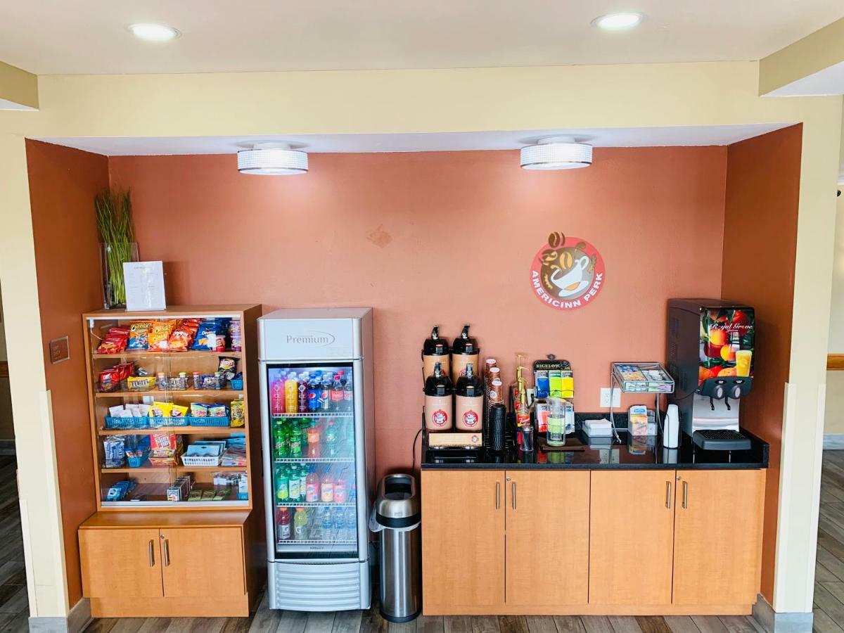 Comfort Inn & Suites New Lisbon Exterior foto